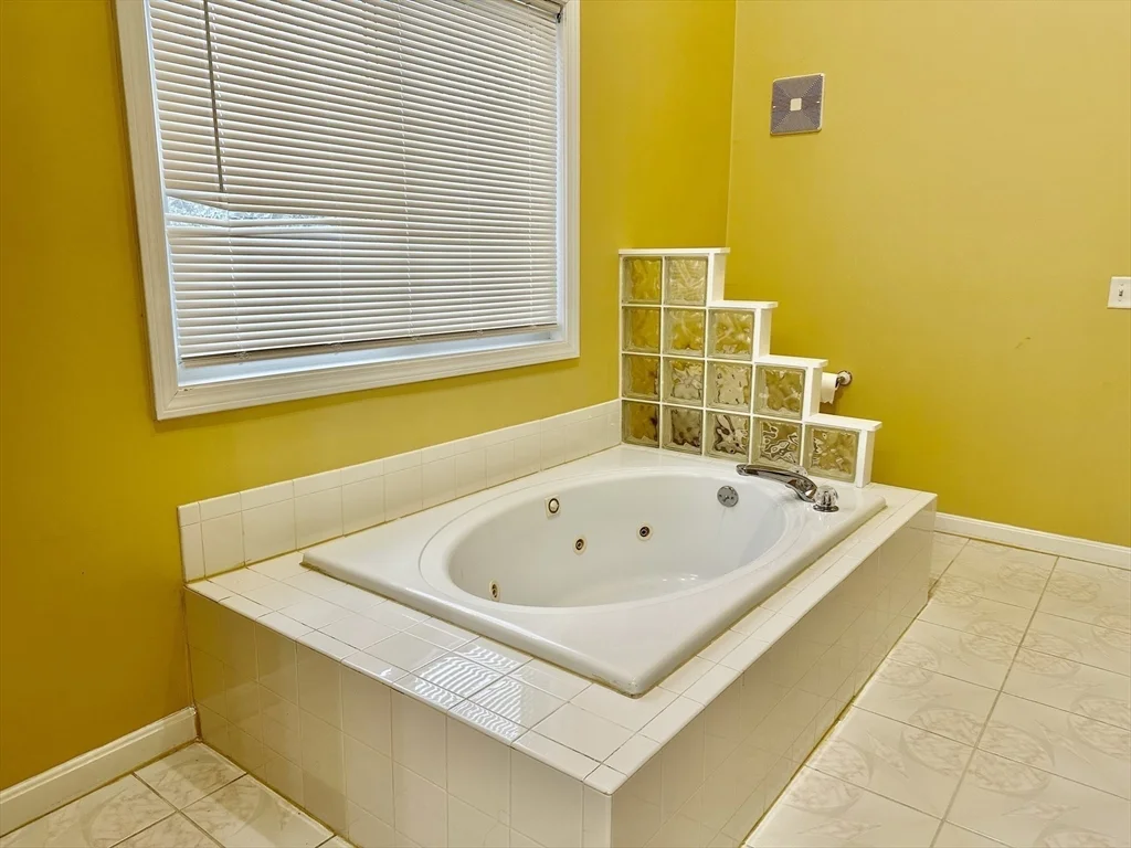 2 bed, 2 bath apartment for rent at 1301 Old Bridge Unit 1301, Bellingham — photo 15 of 20