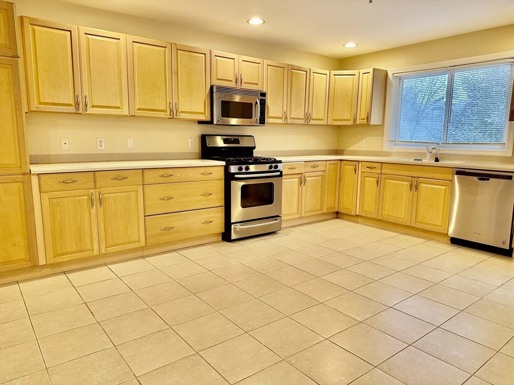 2 bed, 2 bath apartment for rent at 1301 Old Bridge Unit 1301, Bellingham — photo 3 of 20