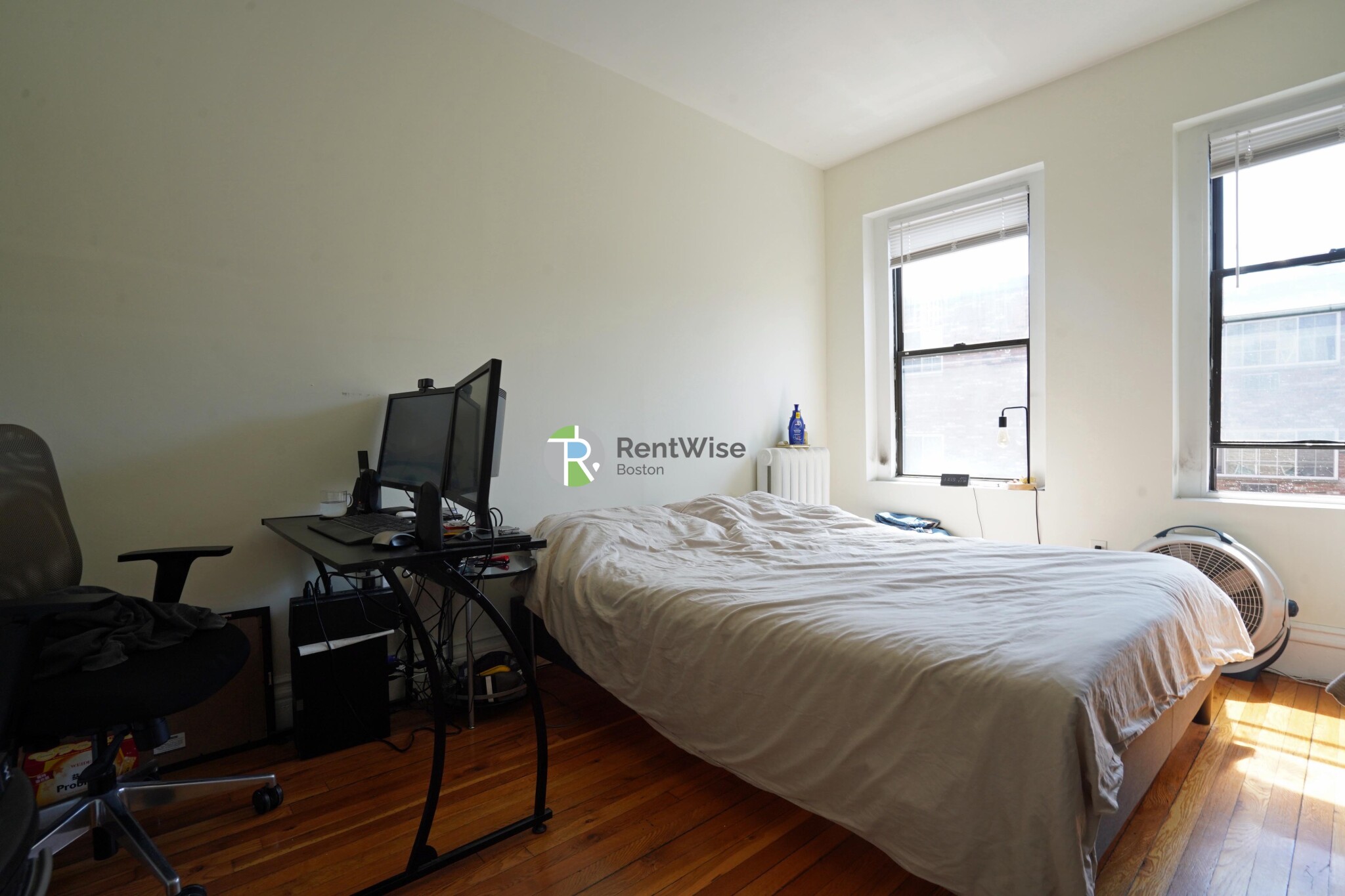 1 bed, 1 bath apartment for rent at 1302 Commonwealth Ave Unit 12, Allston — photo 5 of 12