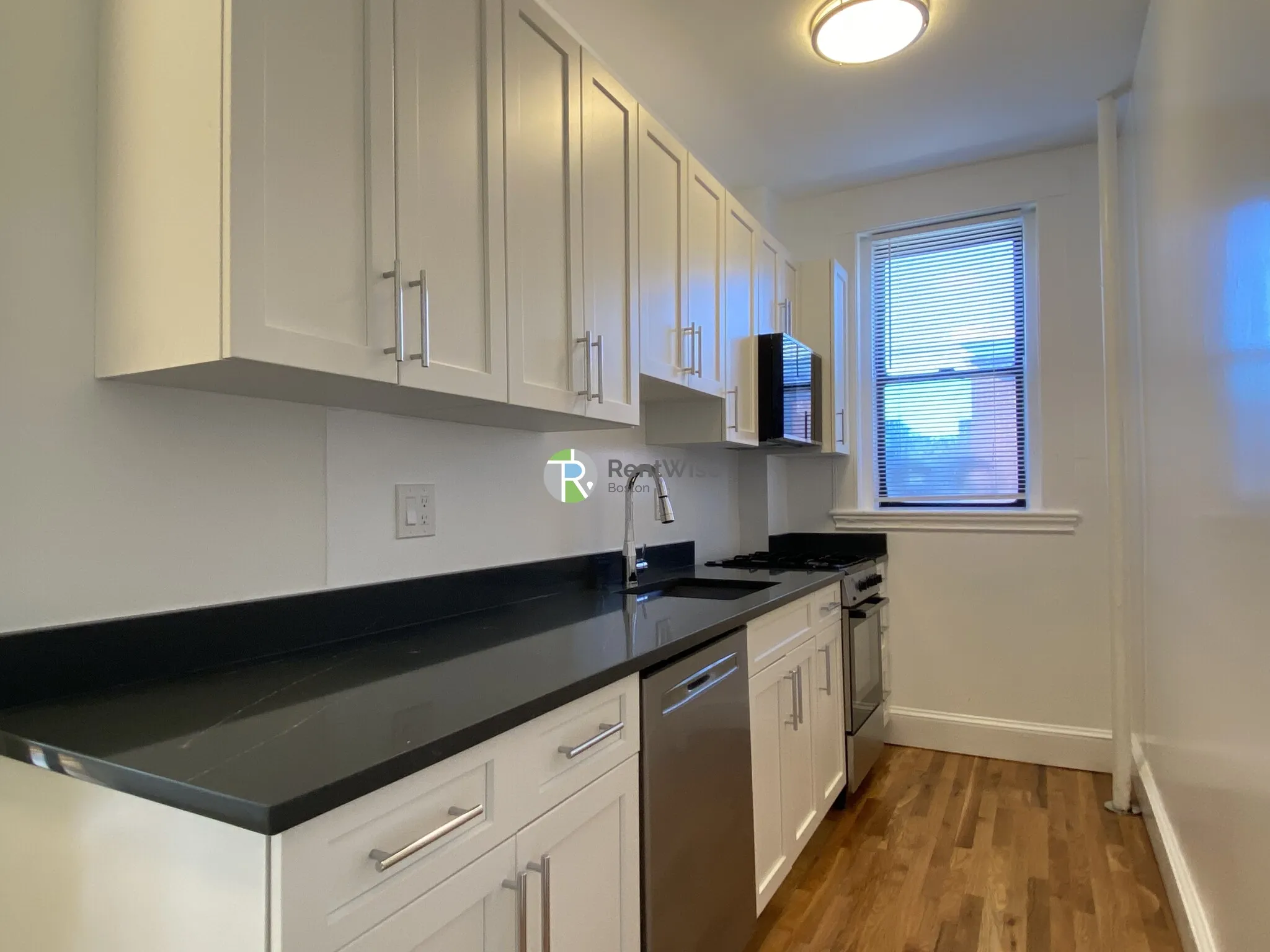 2 bed, 1 bath apartment for rent at 1302 Commonwealth Ave Unit 22, Allston — photo 20 of 35