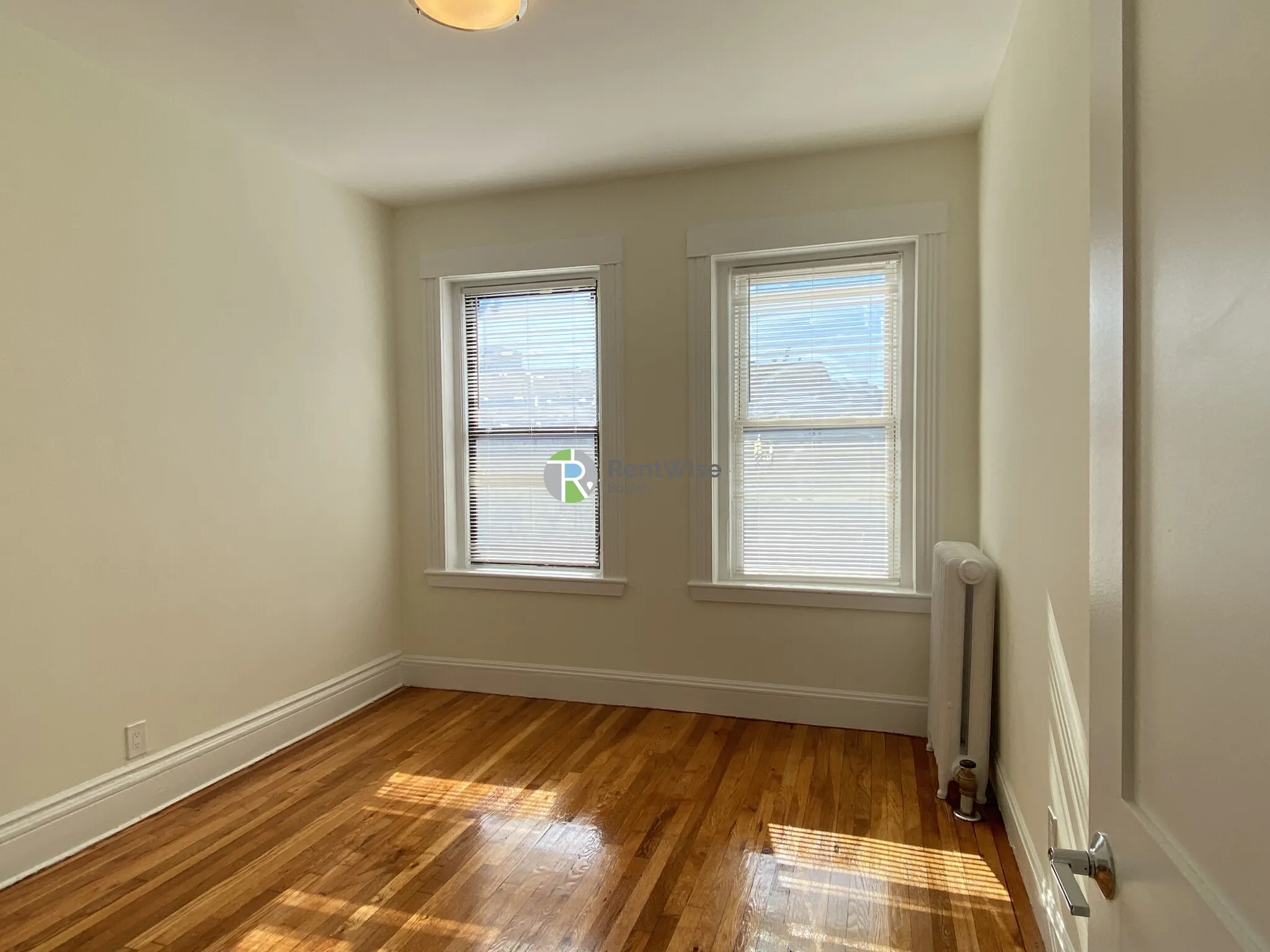 2 bed, 1 bath apartment for rent at 1302 Commonwealth Ave Unit 22, Allston — photo 28 of 35