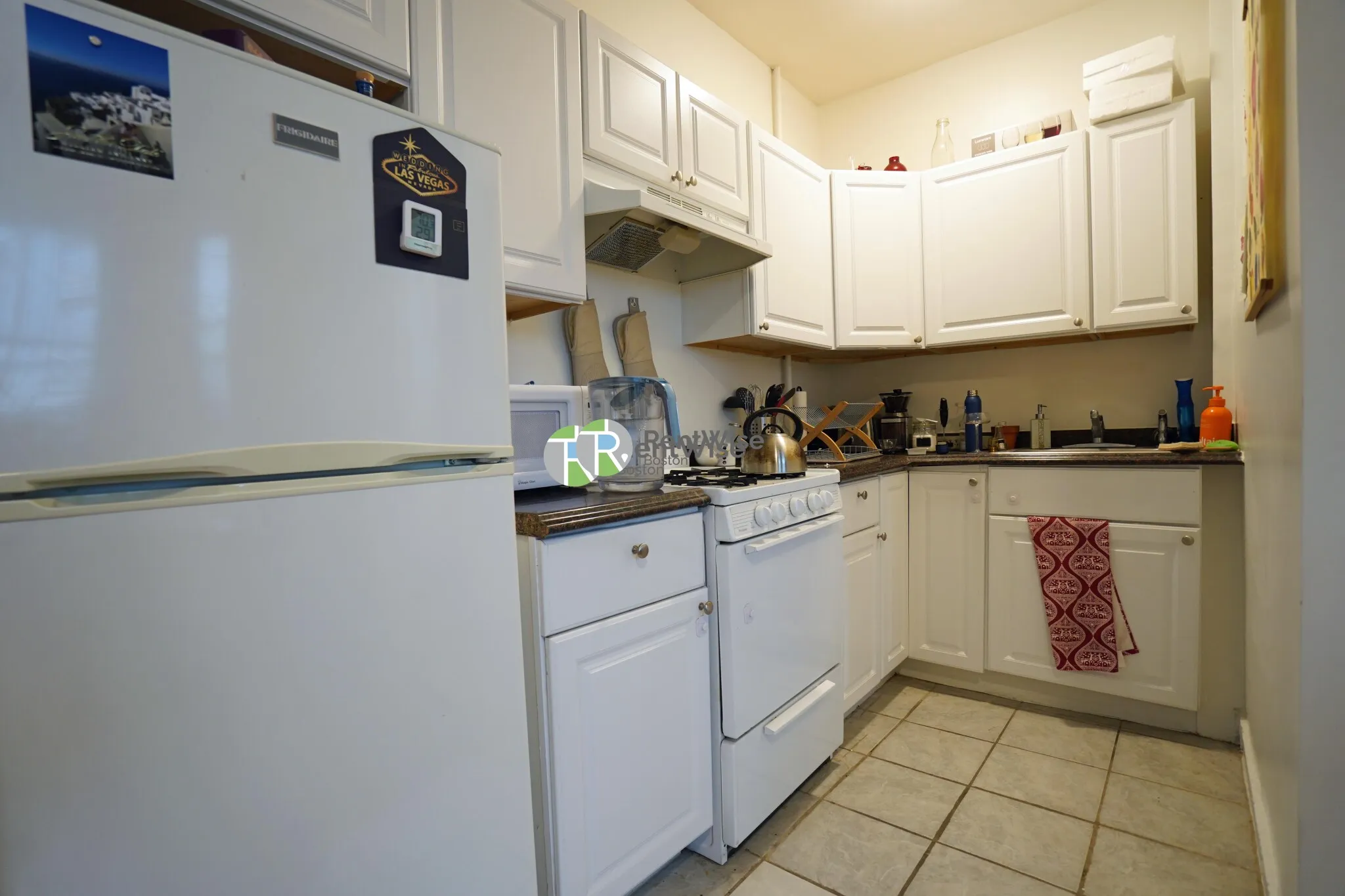 Studio bed, 1 bath apartment for rent at 1302 Commonwealth Ave Unit 32, Allston — photo 9 of 22