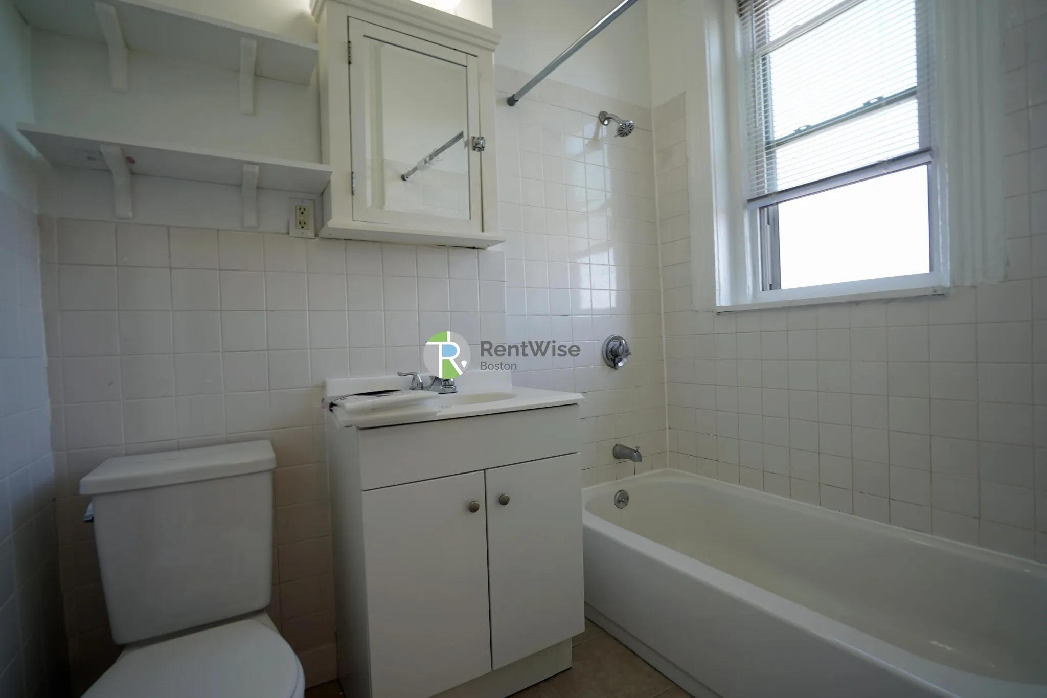 Studio bed, 1 bath apartment for rent at 1302 Commonwealth Ave Unit 32, Allston — photo 11 of 22