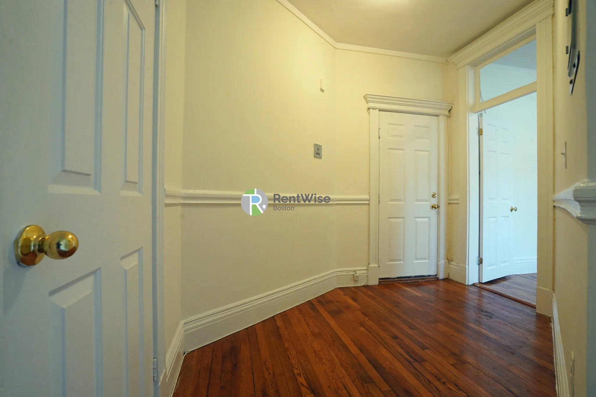 1 bed, 1 bath apartment for rent at 1302 Commonwealth Ave Unit 35, Allston — photo 6 of 17