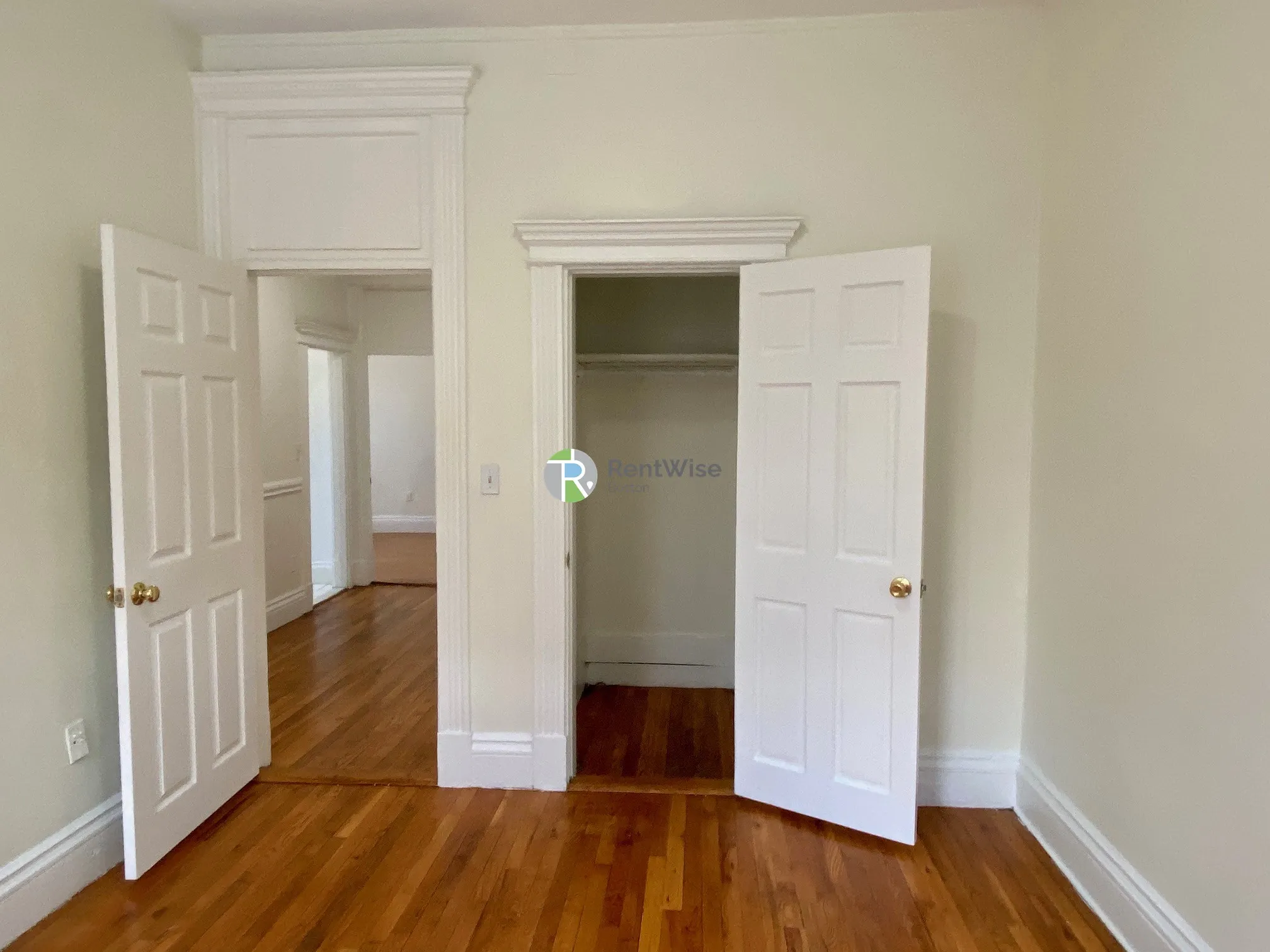 2 bed, 1 bath apartment for rent at 1302 Commonwealth Ave Unit 6, Allston — photo 25 of 32