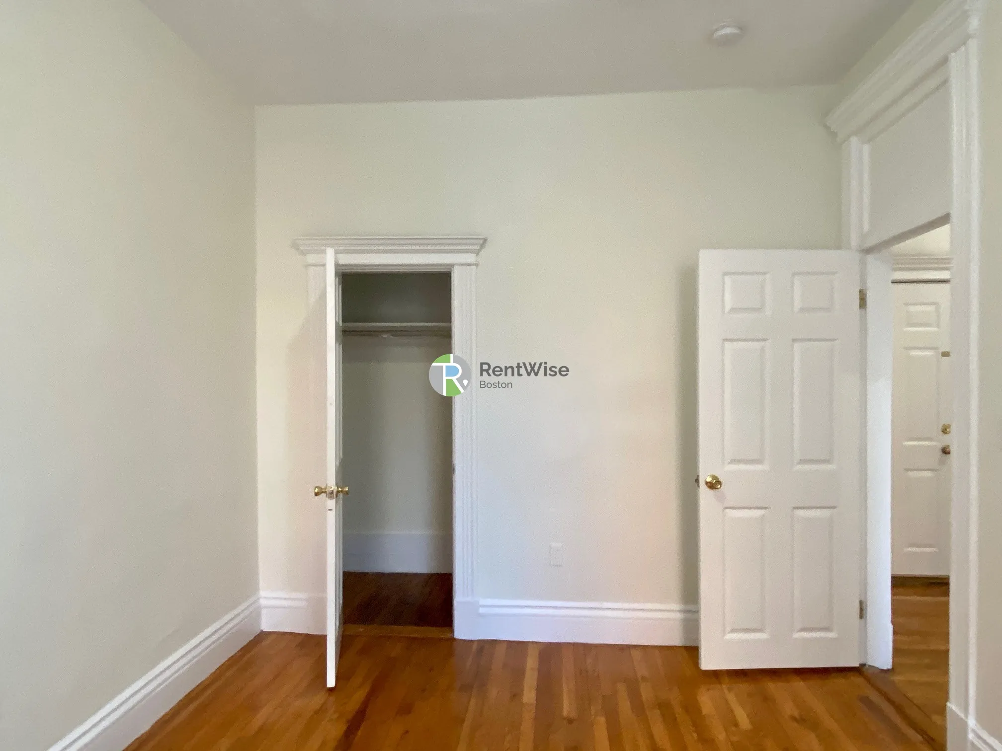 2 bed, 1 bath apartment for rent at 1302 Commonwealth Ave Unit 6, Allston — photo 9 of 32