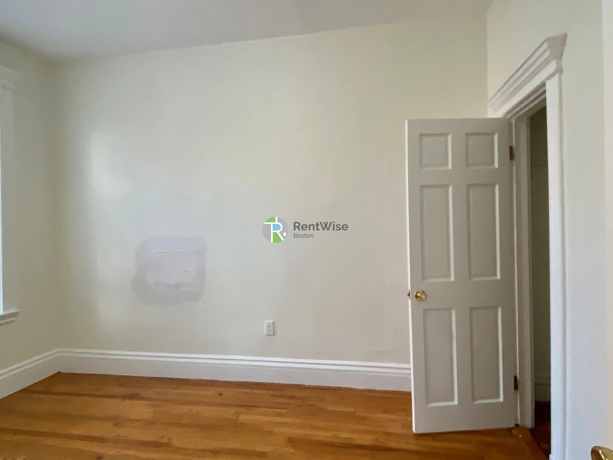 2 bed, 1 bath apartment for rent at 1302 Commonwealth Ave Unit 6, Allston — photo 7 of 32