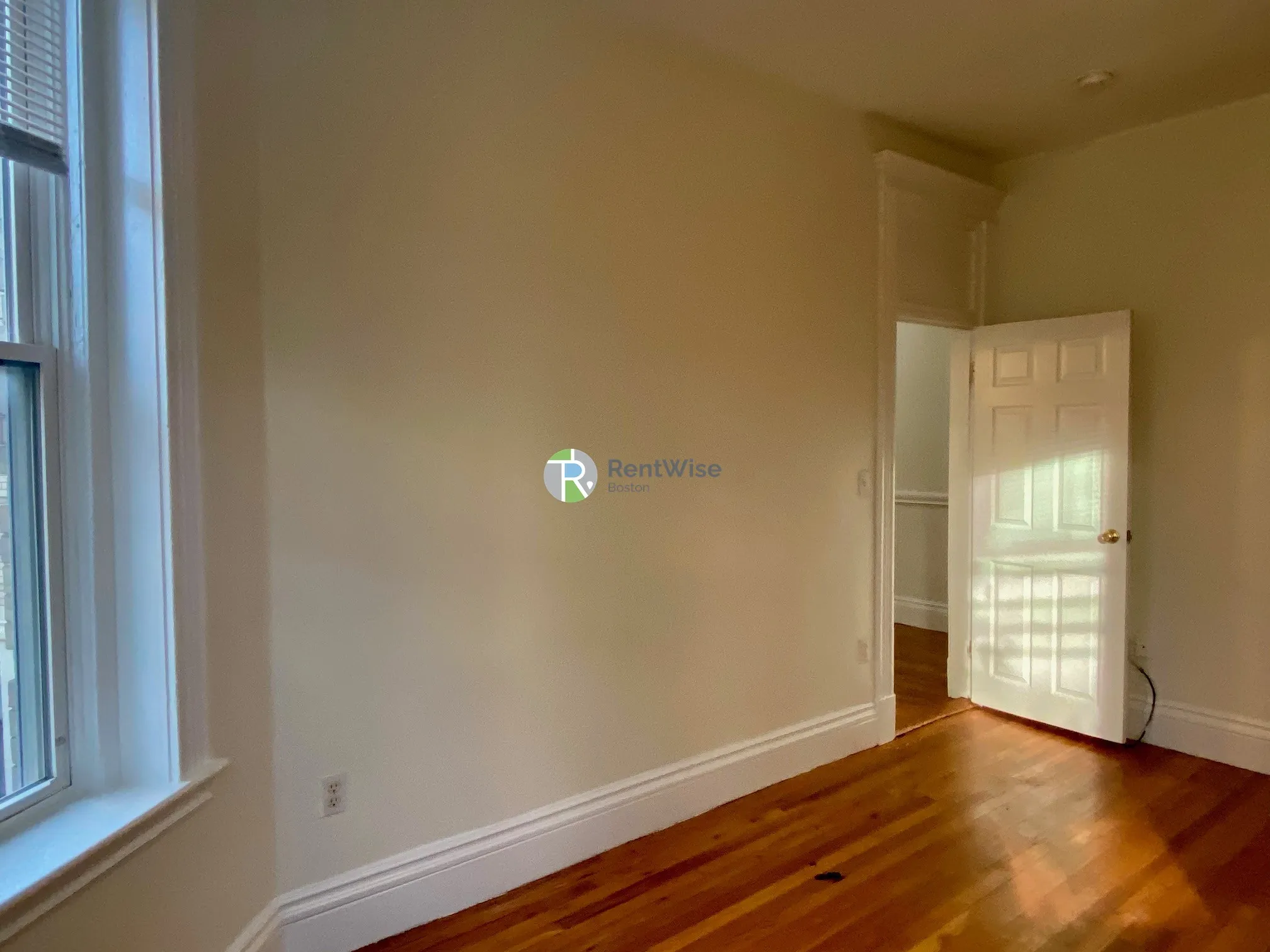 2 bed, 1 bath apartment for rent at 1302 Commonwealth Ave Unit 6, Allston — photo 19 of 32