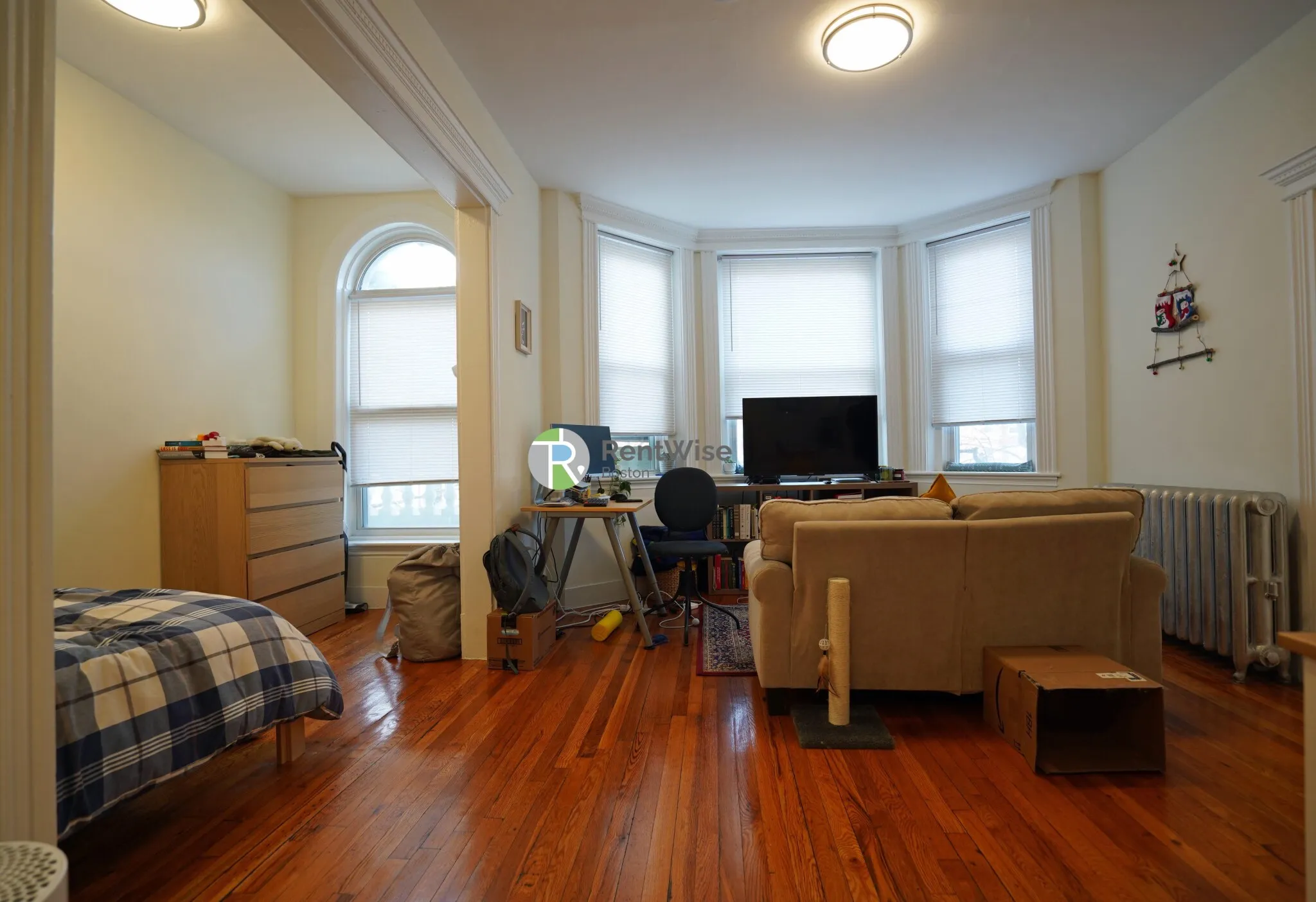 Studio bed, 1 bath apartment for rent at 1302 Commonwealth Ave Unit 9, Allston — photo 14 of 27