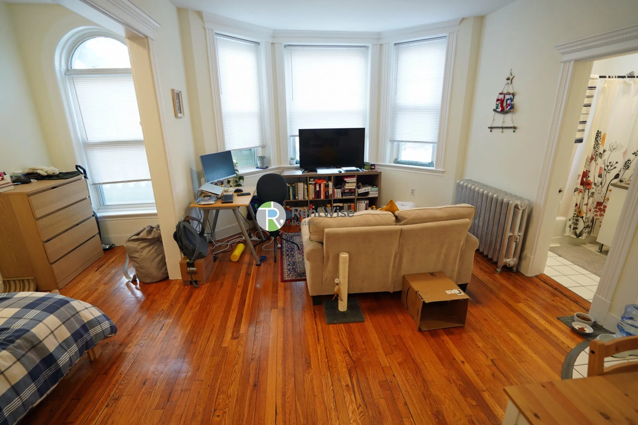 Studio bed, 1 bath apartment for rent at 1302 Commonwealth Ave Unit 9, Allston — photo 22 of 27