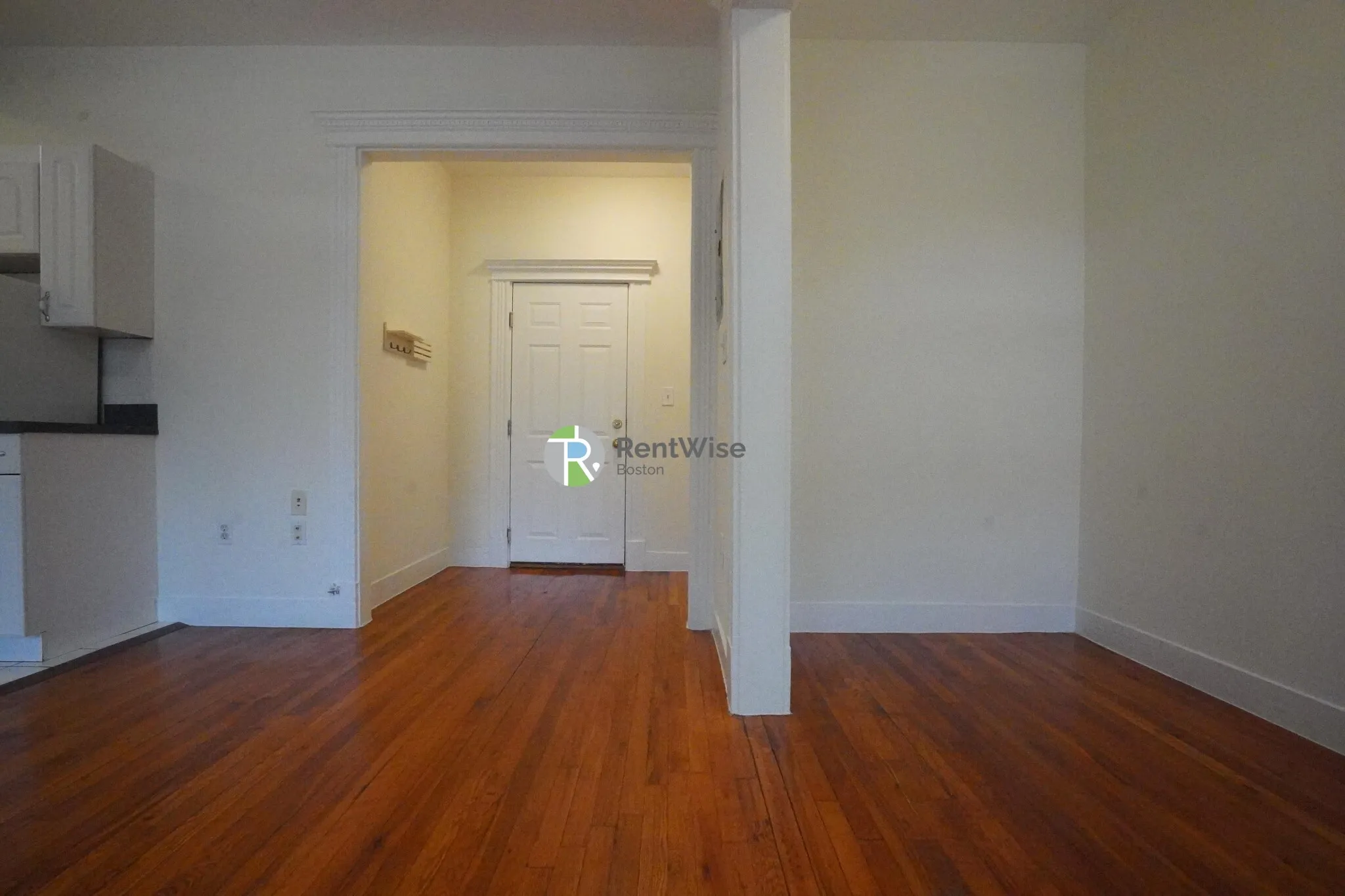 Studio bed, 1 bath apartment for rent at 1302 Commonwealth Ave Unit 9, Allston — photo 8 of 27