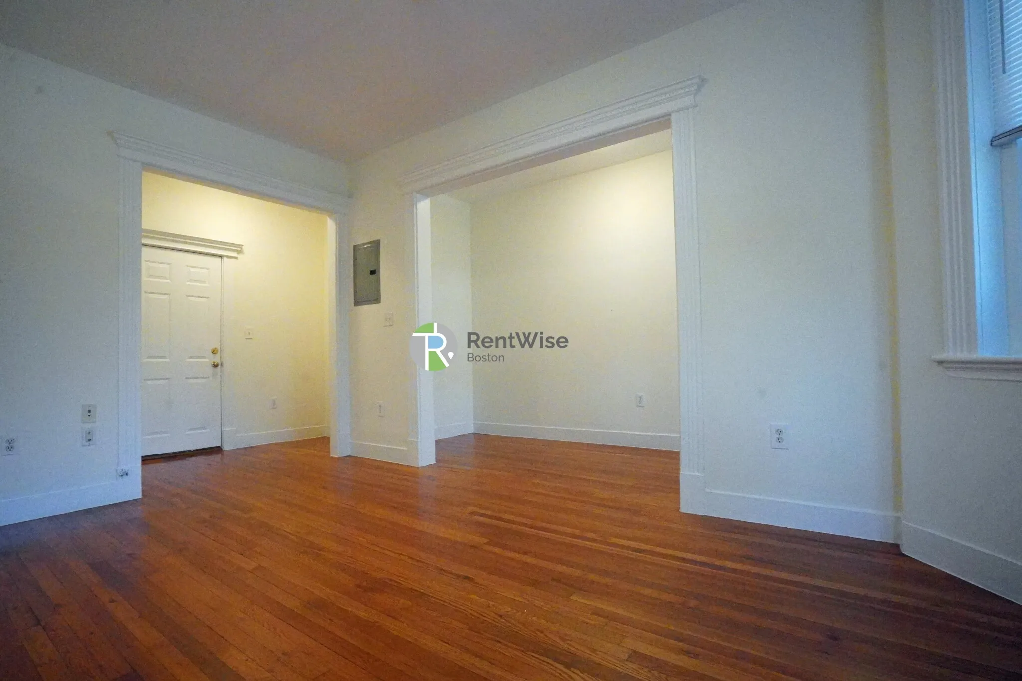 Studio bed, 1 bath apartment for rent at 1302 Commonwealth Ave Unit 9, Allston — photo 6 of 27