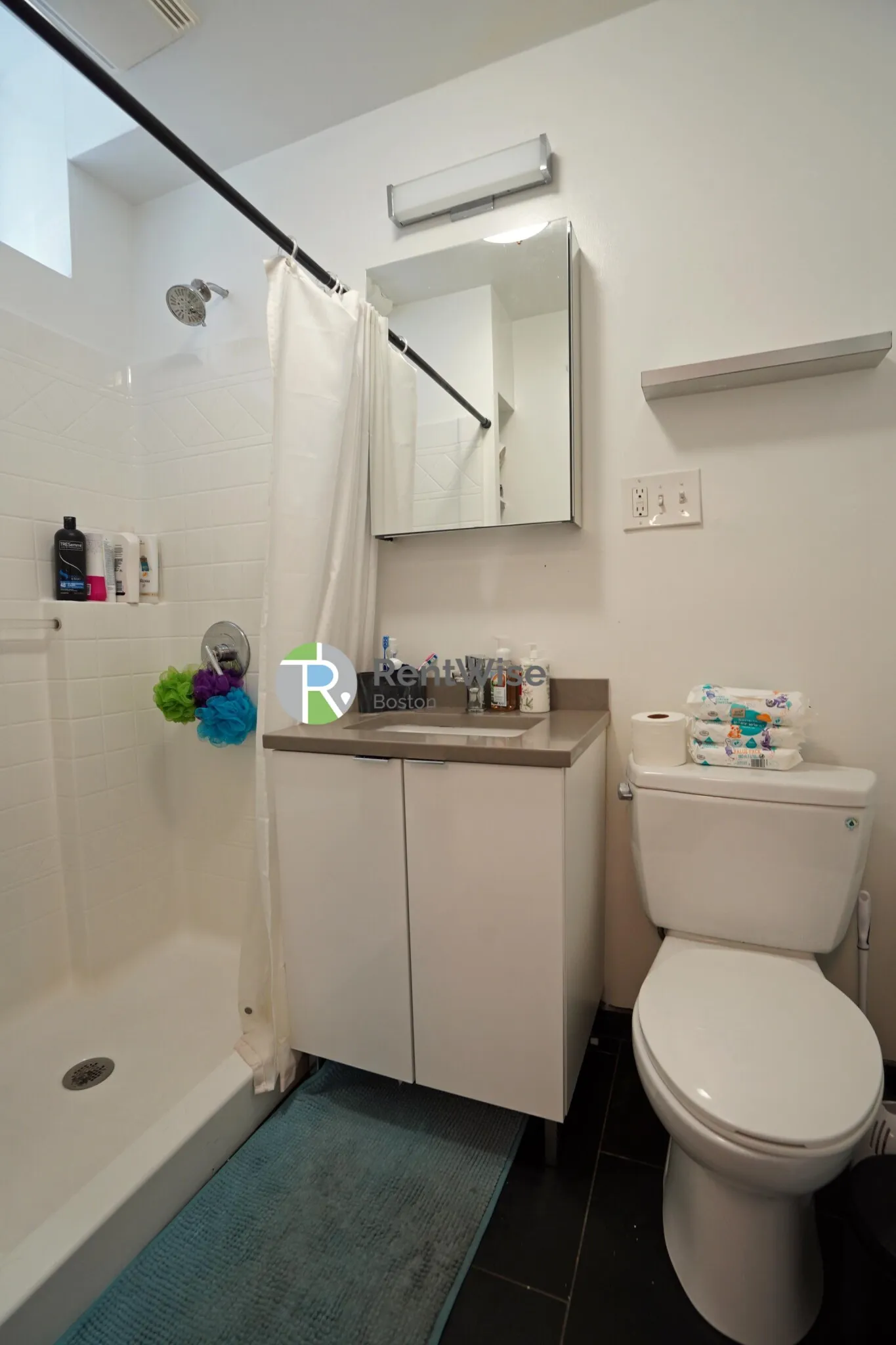2 bed, 1 bath apartment for rent at 1302 Commonwealth Ave Unit B, Allston — photo 13 of 19