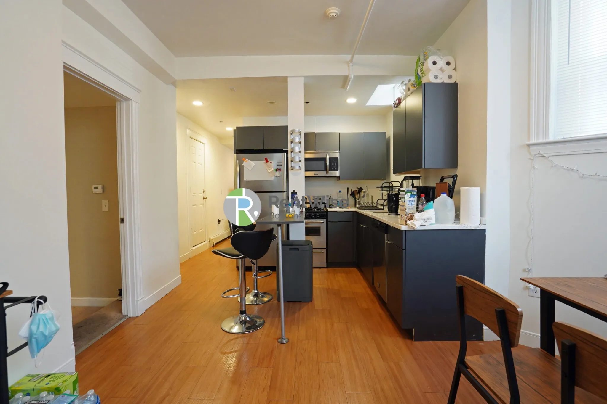 2 bed, 1 bath apartment for rent at 1302 Commonwealth Ave Unit B, Allston — photo 5 of 19
