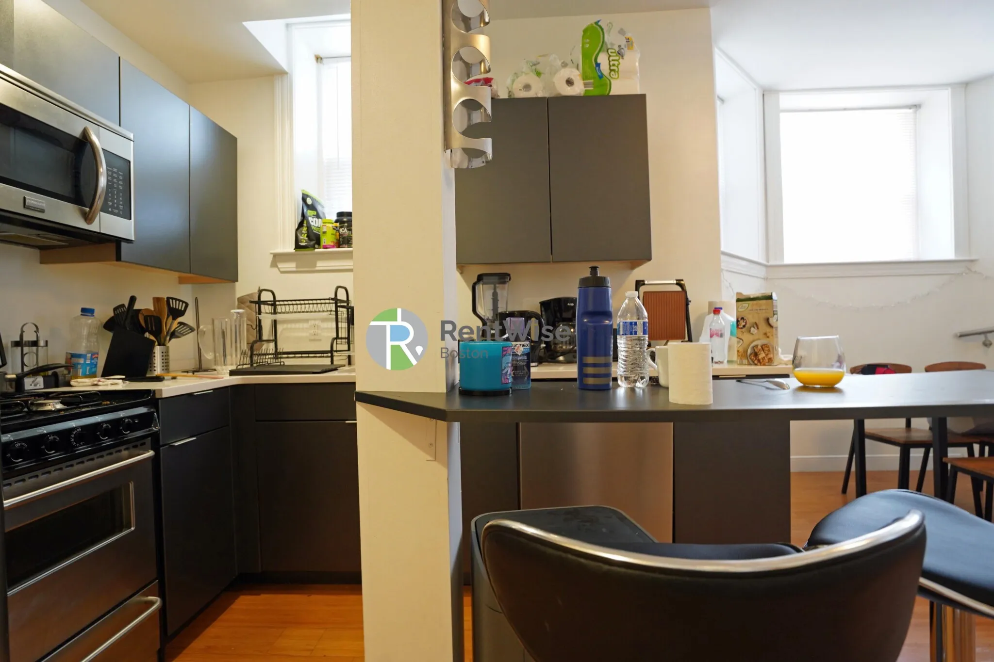 2 bed, 1 bath apartment for rent at 1302 Commonwealth Ave Unit B, Allston — photo 7 of 19