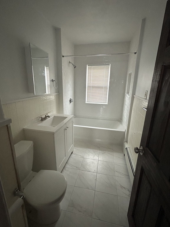 2 bed, 1 bath apartment for rent at 1302 Main St Unit 3, Worcester — photo 6 of 8