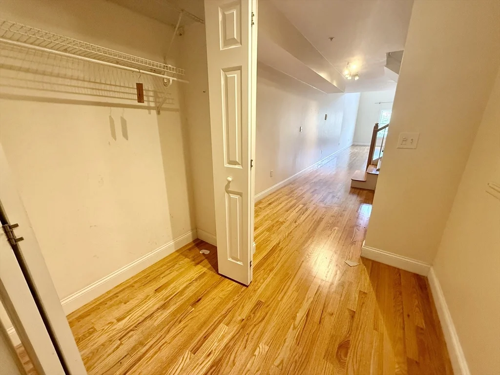 3 bed, 2 bath apartment for rent at 1304 Commonwealth Ave Unit 4, Allston — photo 4 of 21