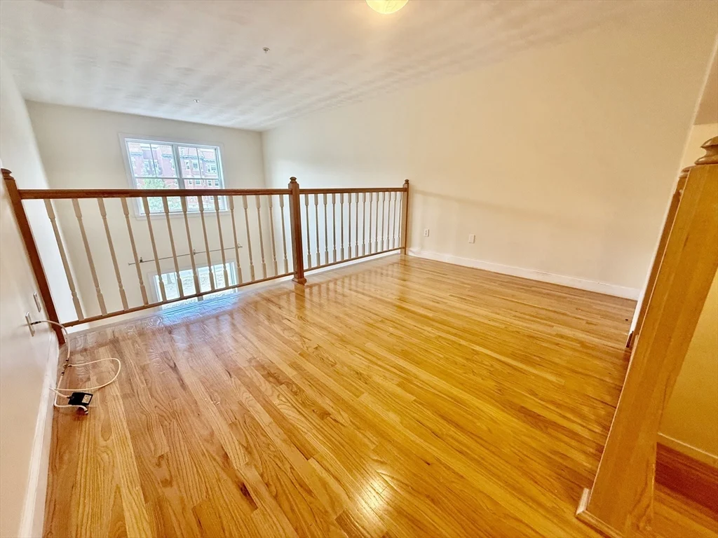 3 bed, 2 bath apartment for rent at 1304 Commonwealth Ave Unit 4, Allston — photo 8 of 21