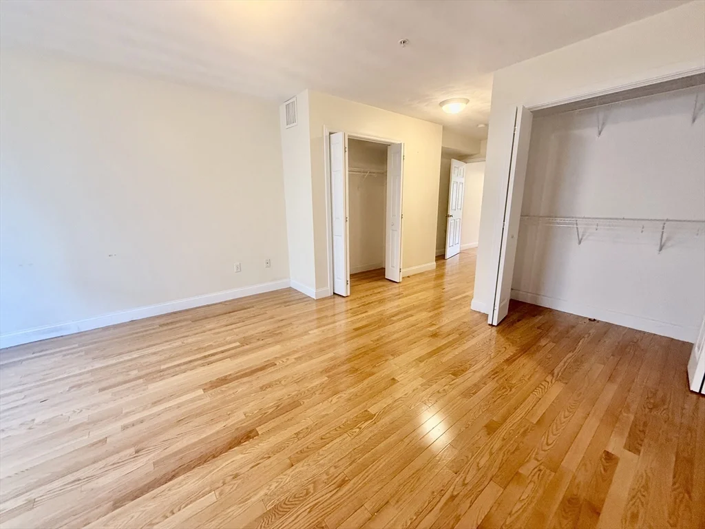 3 bed, 2 bath apartment for rent at 1304 Commonwealth Ave Unit 4, Allston — photo 13 of 21