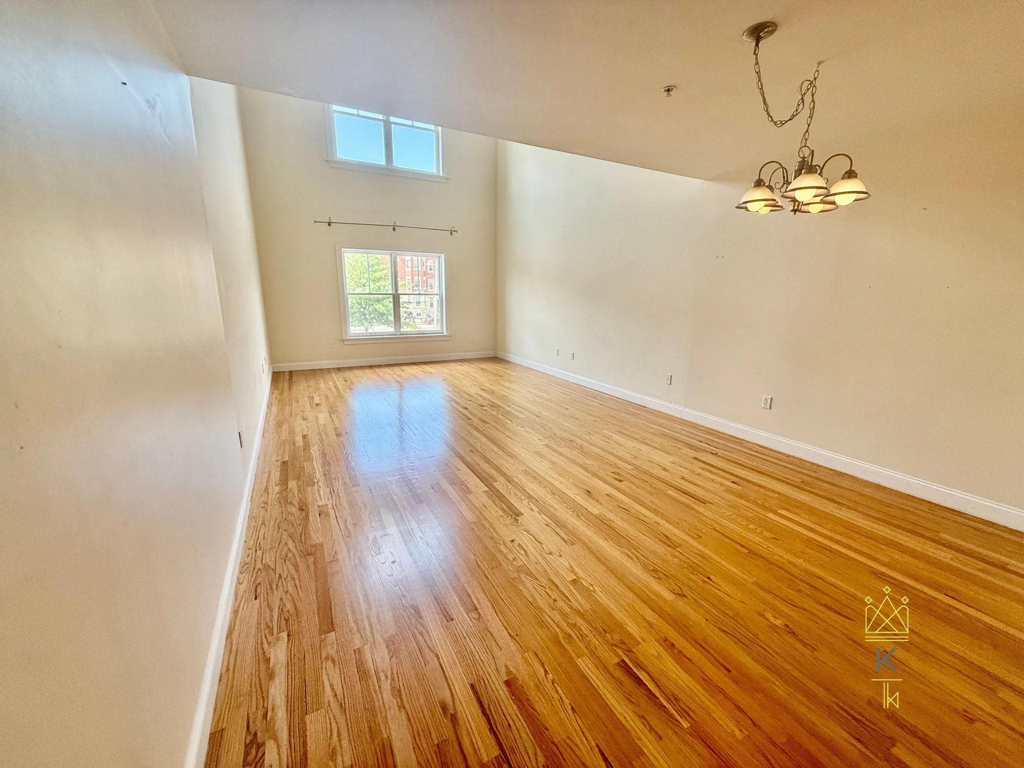 3 bed, 2.5 bath apartment for rent at 1304 Commonwealth Ave Unit 4A, Allston — photo 2 of 21