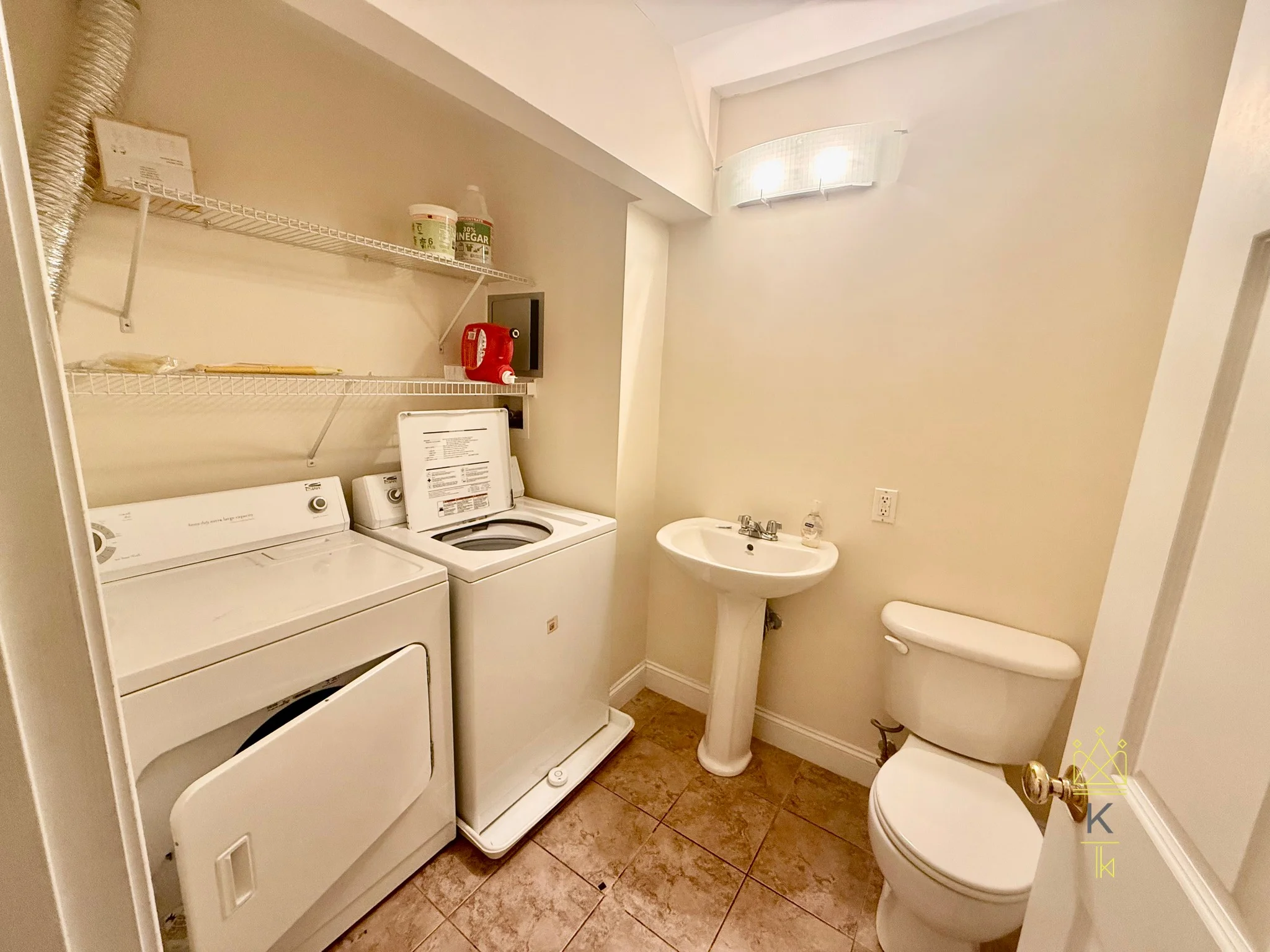 3 bed, 2.5 bath apartment for rent at 1304 Commonwealth Ave Unit 4A, Allston — photo 20 of 21