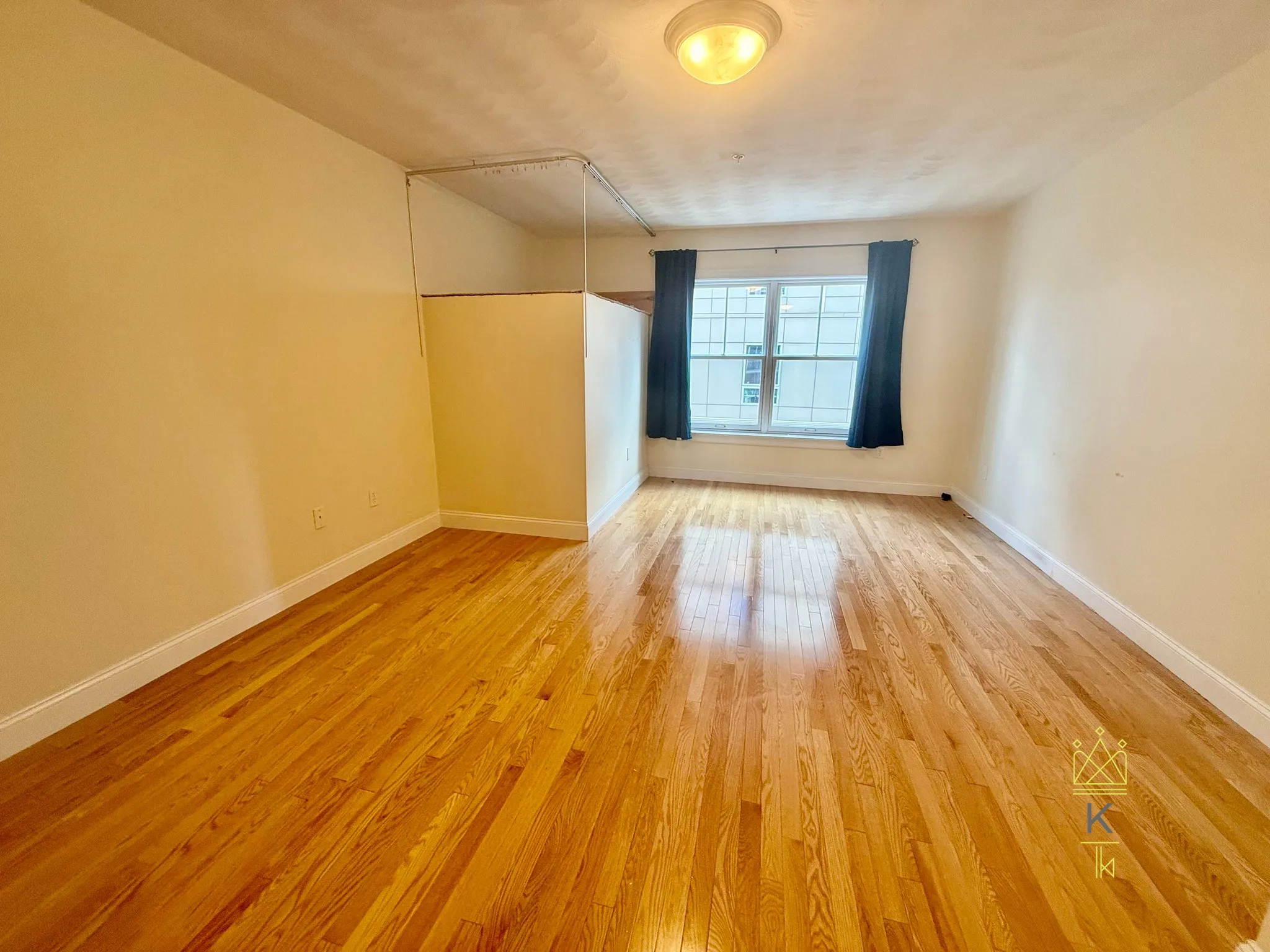 3 bed, 2.5 bath apartment for rent at 1304 Commonwealth Ave Unit 4A, Allston — photo 11 of 21
