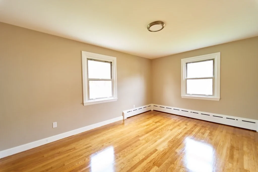 3 bed, 1 bath apartment for rent at 1305 Salem St Unit 1, Malden — photo 8 of 19