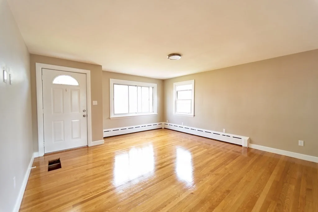 3 bed, 1 bath apartment for rent at 1305 Salem St Unit 1, Malden — photo 2 of 19