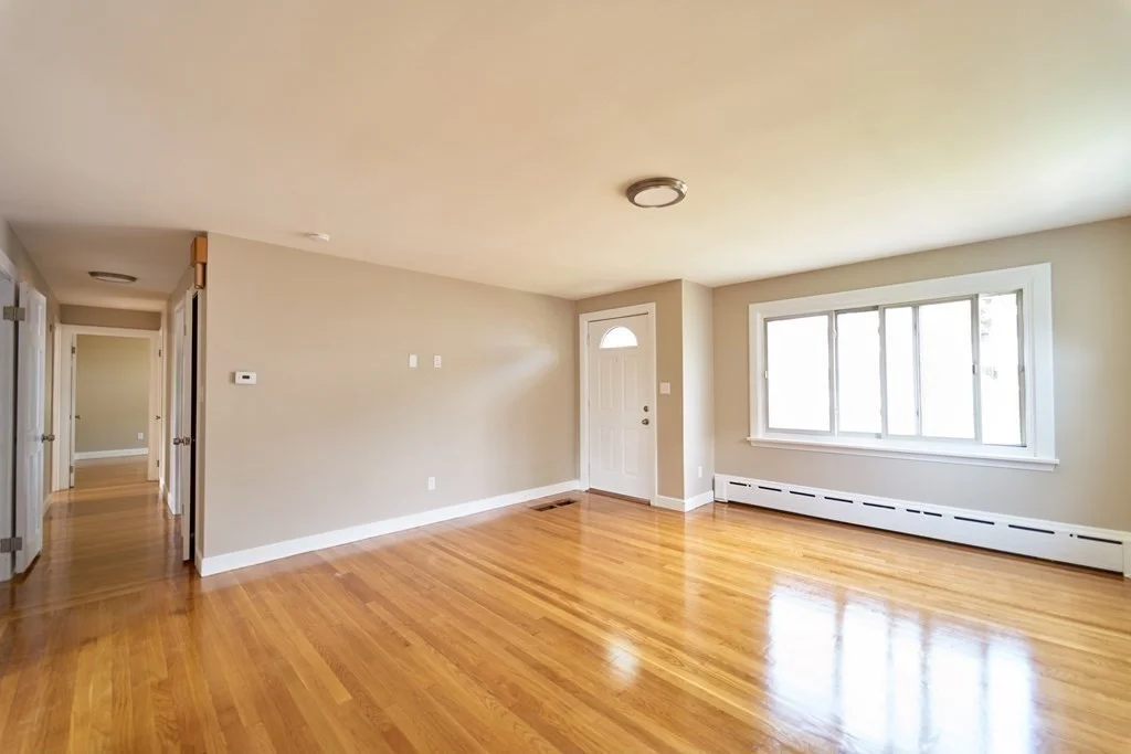 3 bed, 1 bath apartment for rent at 1305 Salem St Unit 1, Malden — photo 1 of 19