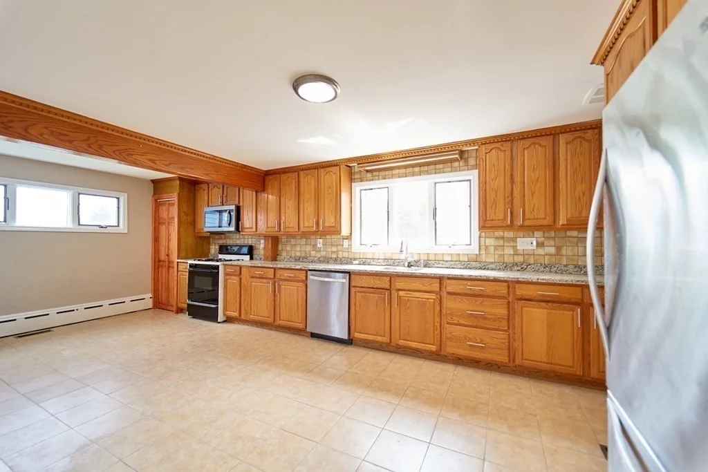 3 bed, 1 bath apartment for rent at 1305 Salem St Unit 1, Malden — photo 10 of 19
