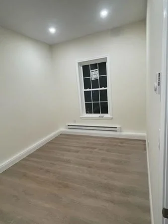 2 bed, 1 bath apartment for rent at 1305 Washington St Unit 1, Canton — photo 9 of 13