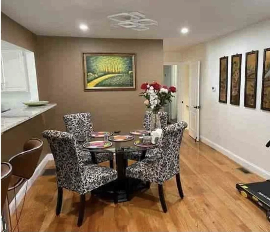 3 bed, 2 bath apartment for rent at 1305 Washington St Unit 2, Canton — photo 2 of 9