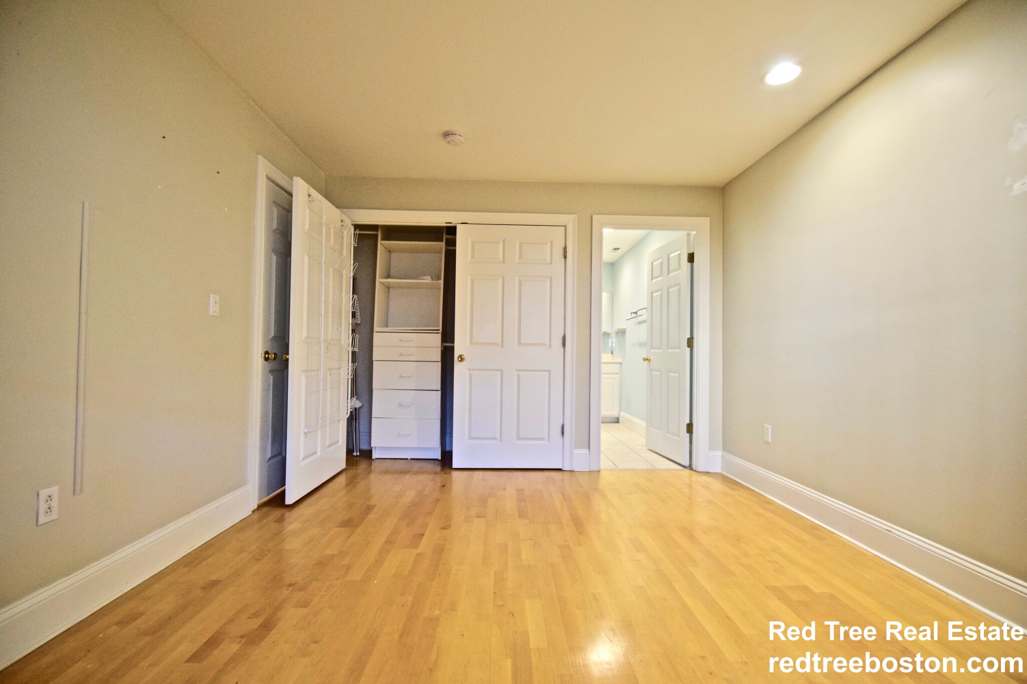 2 bed, 2 bath apartment for rent at 1306 Columbia Rd Unit 3B, South Boston — photo 4 of 19
