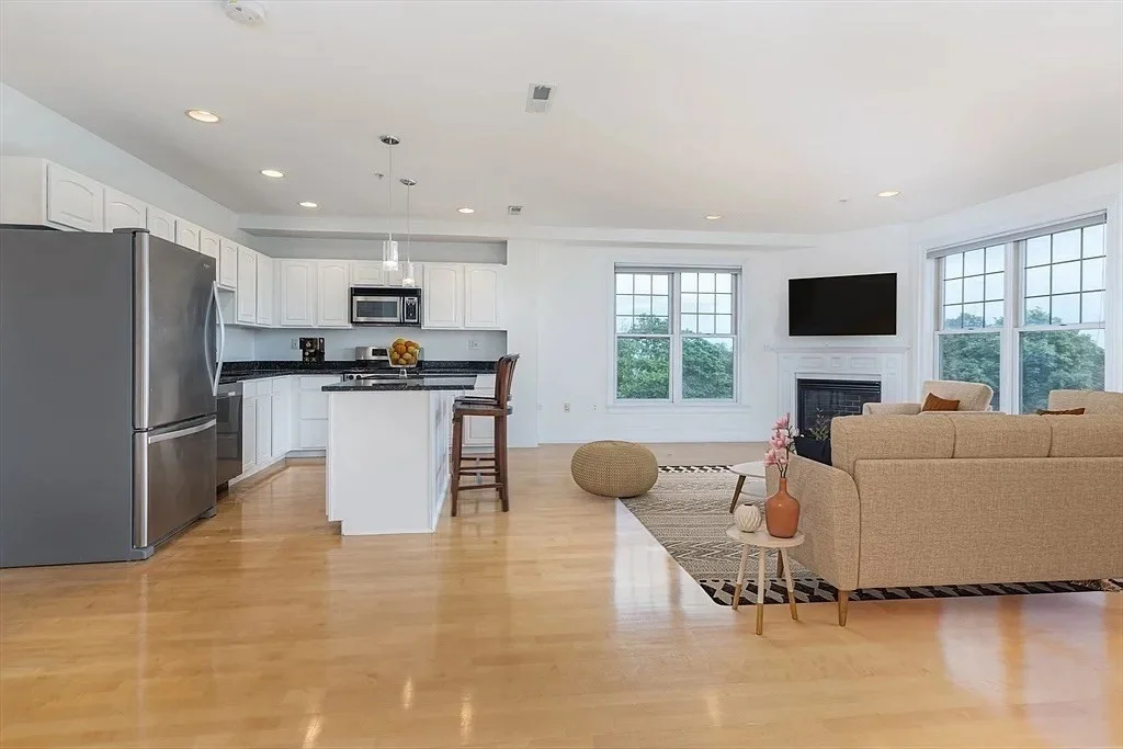 2 bed, 2 bath apartment for rent at 1306 Columbia Rd Unit 5A, South Boston — photo 3 of 9