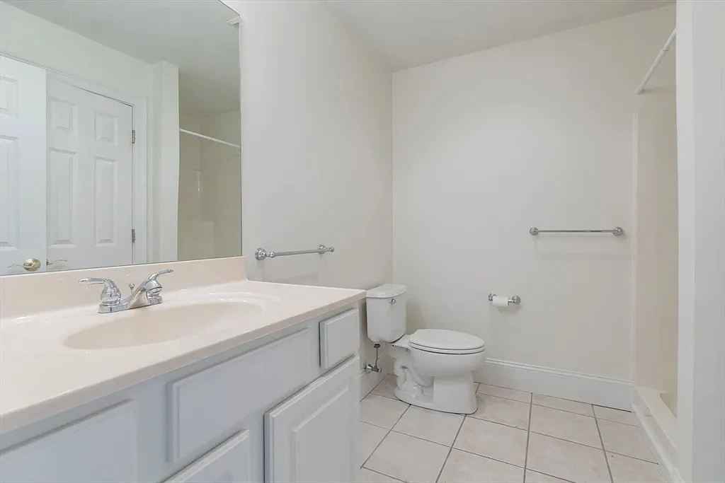2 bed, 2 bath apartment for rent at 1306 Columbia Rd Unit 5A, South Boston — photo 7 of 9
