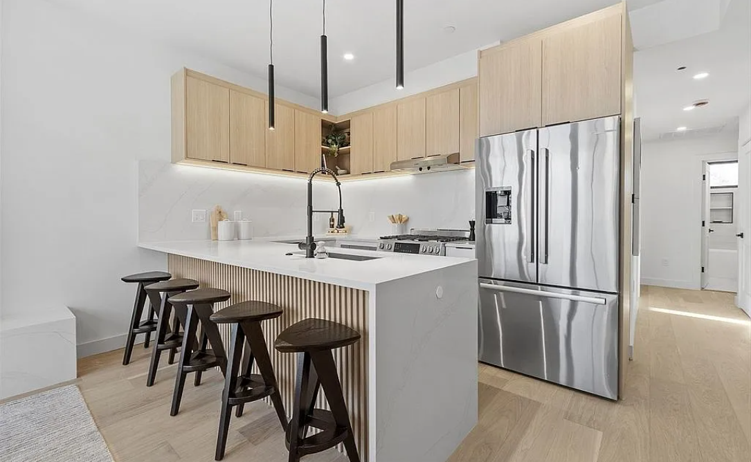 2 bed, 2 bath apartment for rent at 131 5th St Unit 4, East Cambridge — photo 5 of 16