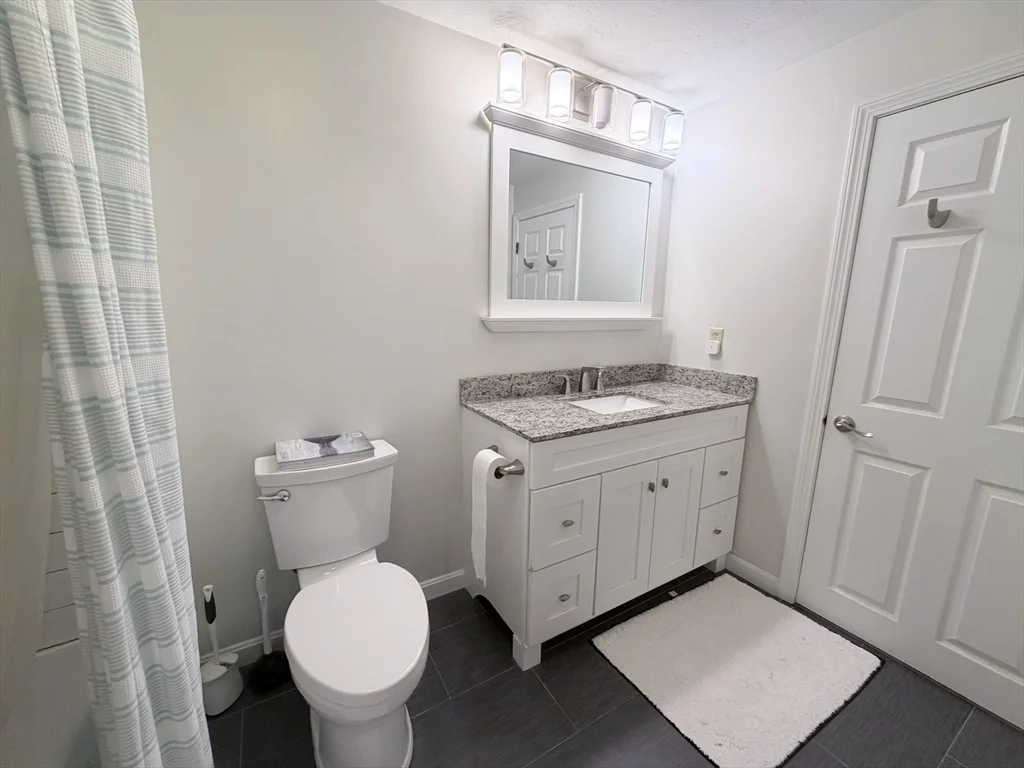 2 bed, 1 bath apartment for rent at 131 Bellwood Cir Unit 131, Bellingham — photo 11 of 14