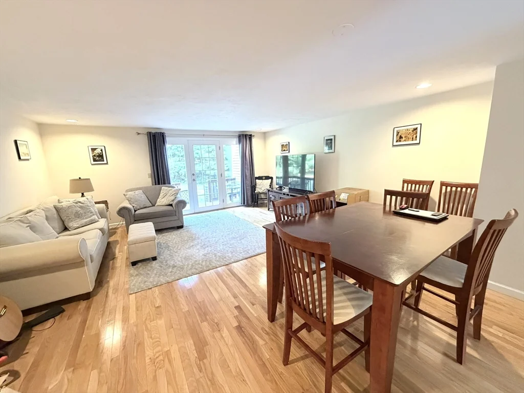 2 bed, 1 bath apartment for rent at 131 Bellwood Cir Unit 131, Bellingham — photo 6 of 14