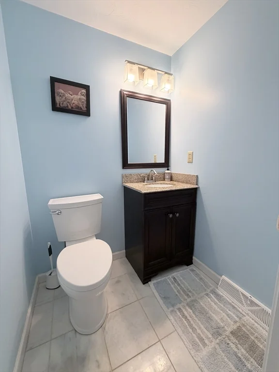 2 bed, 1 bath apartment for rent at 131 Bellwood Cir Unit 131, Bellingham — photo 8 of 14