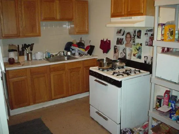 4 bed, 3 bath apartment for rent at 131 Brook St Unit 3, Central Village — photo 7 of 8