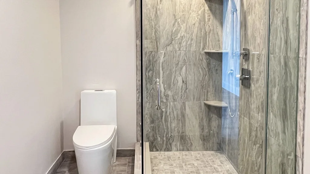 1 bed, 1 bath apartment for rent at 131 Cambridge St Unit A, Burlington — photo 16 of 19