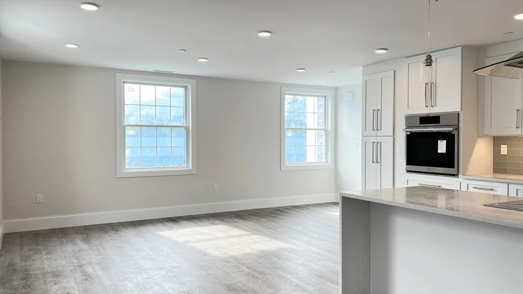 1 bed, 1 bath apartment for rent at 131 Cambridge St Unit A, Burlington — photo 13 of 19