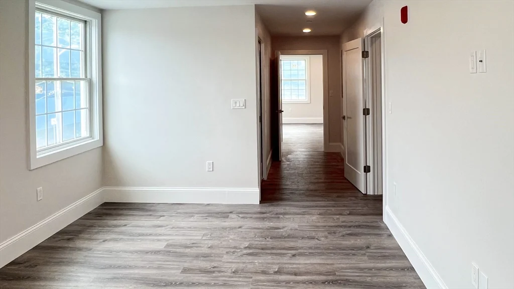 1 bed, 1 bath apartment for rent at 131 Cambridge St Unit A, Burlington — photo 18 of 19