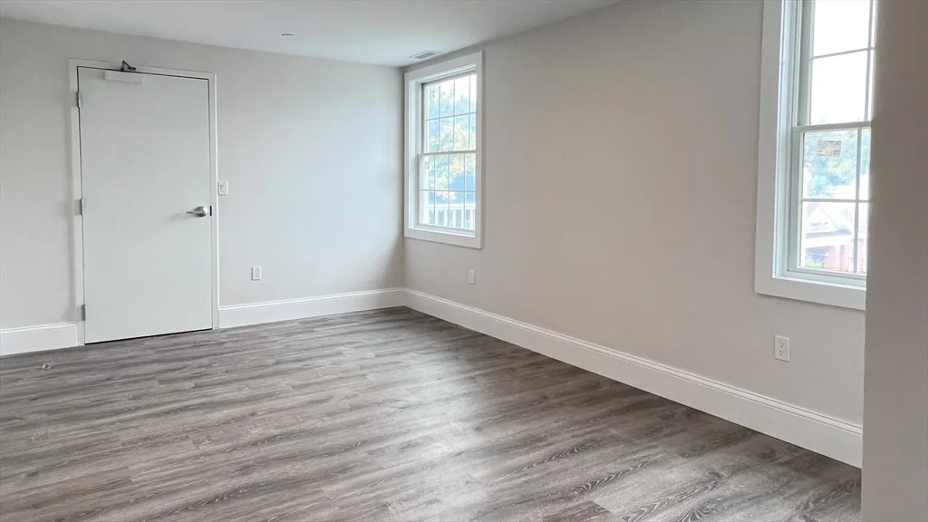 1 bed, 1 bath apartment for rent at 131 Cambridge St Unit A, Burlington — photo 19 of 19