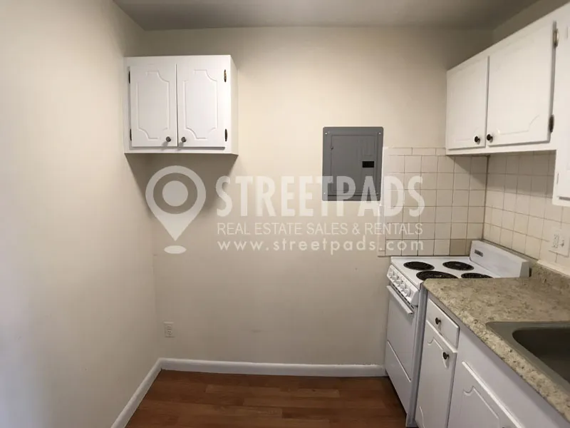 1 bed, 1 bath apartment for rent at 131 Commonwealth Ave Unit 304, Back Bay — photo 7 of 23