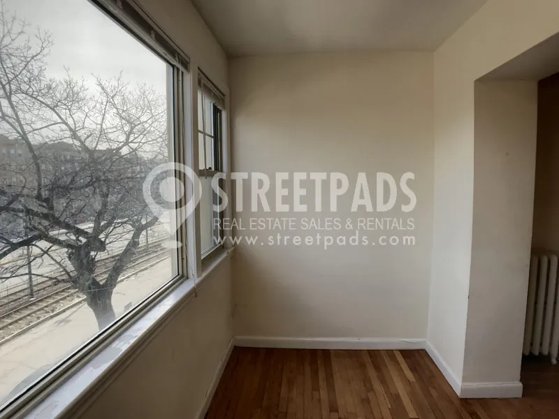 1 bed, 1 bath apartment for rent at 131 Commonwealth Ave Unit 304, Back Bay — photo 5 of 23