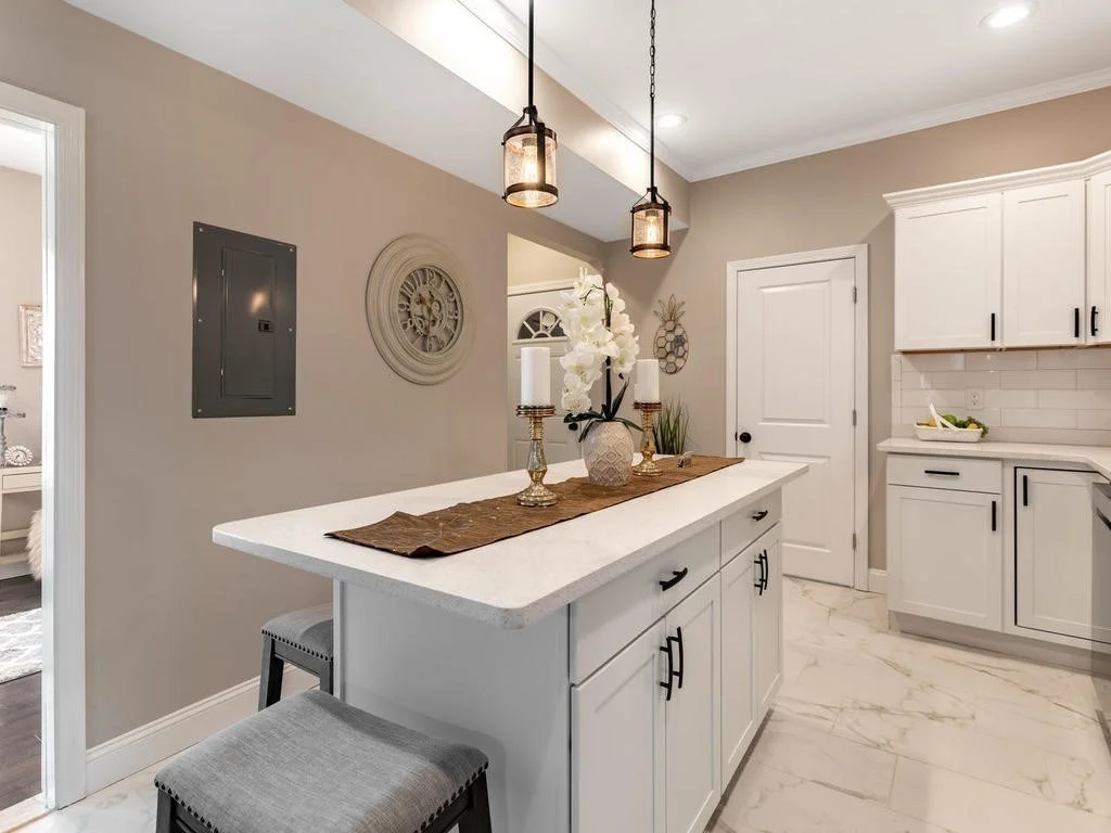 3 bed, 1 bath apartment for rent at 131 Congress Ave Unit 1, Chelsea — photo 4 of 19