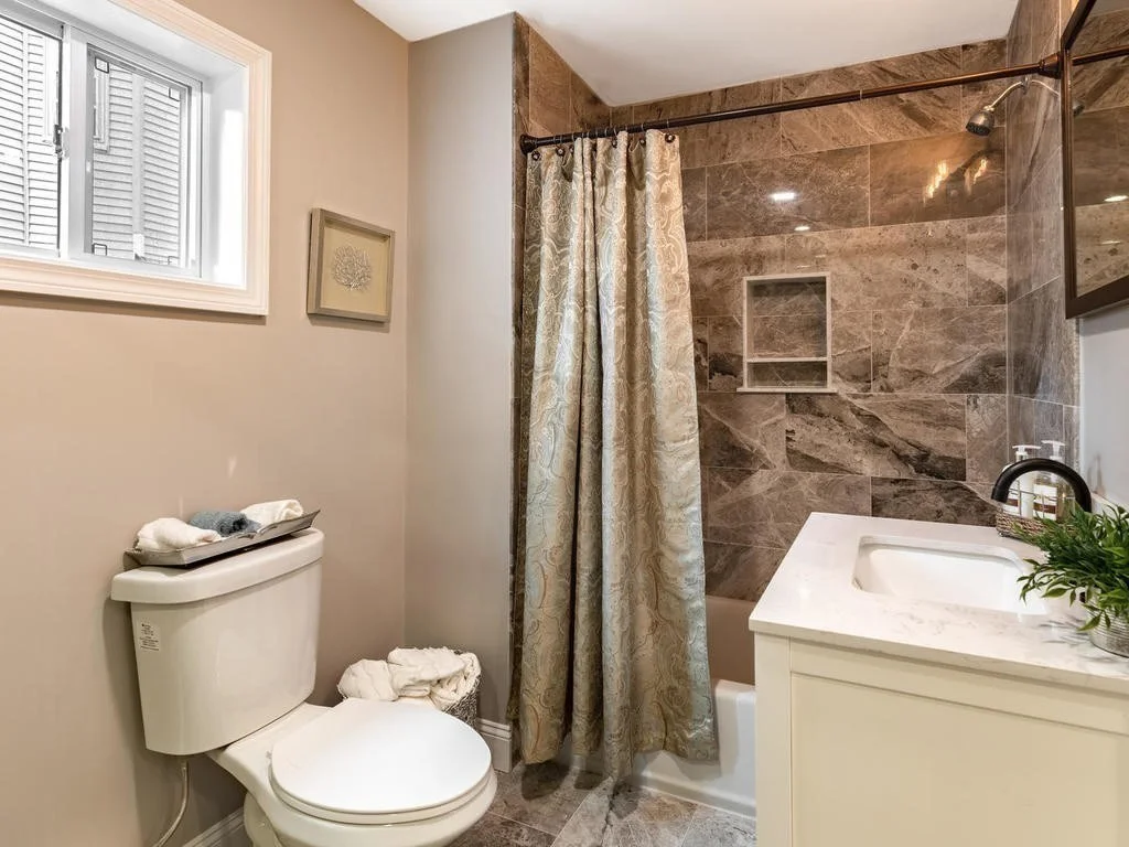 3 bed, 1 bath apartment for rent at 131 Congress Ave Unit 1, Chelsea — photo 16 of 19