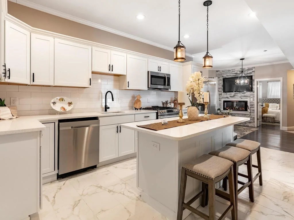 3 bed, 1 bath apartment for rent at 131 Congress Ave Unit 1, Chelsea