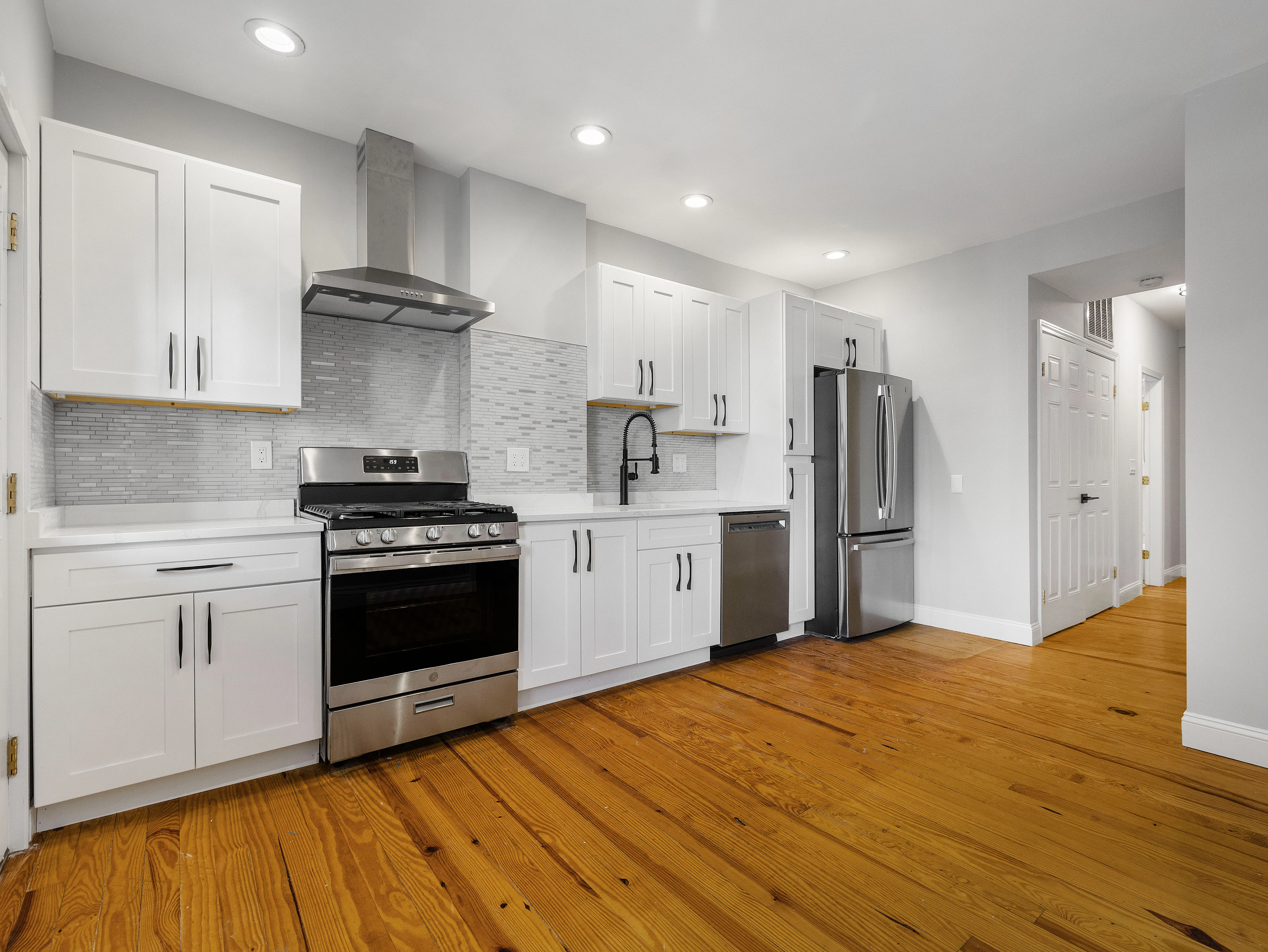 4 bed, 1 bath apartment for rent at 131 Cottage St Unit 2, East Boston — photo 1 of 12